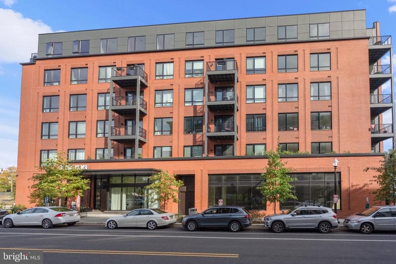 7175 12th St NW #214, Washington, DC 20012