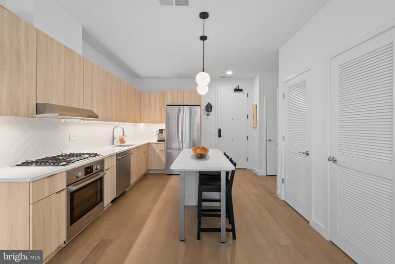 7175 12th St NW #214, Washington, DC 20012