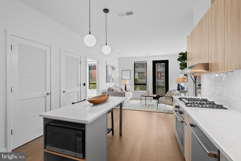 7175 12th St NW #214, Washington, DC 20012