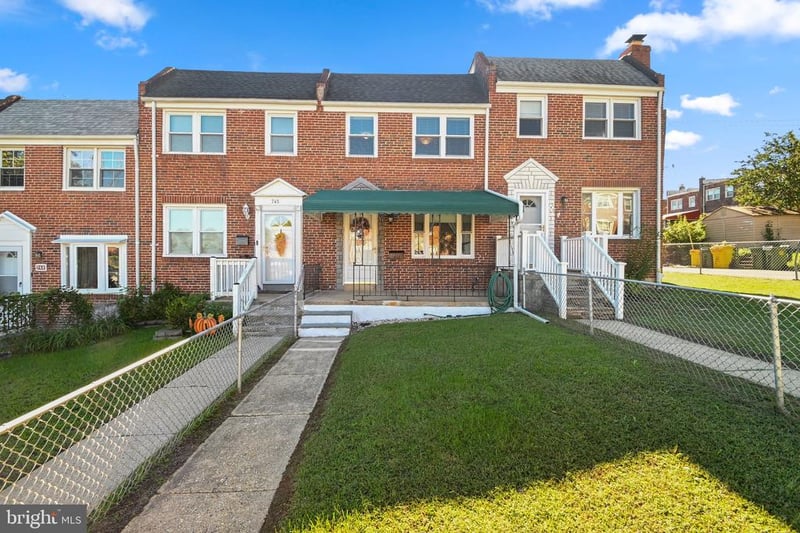 747 Old Riverside Rd, Baltimore, MD 21225