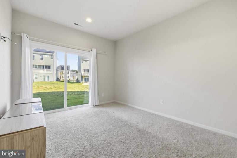 1042 Highpoint Trl, Laurel, MD 20707
