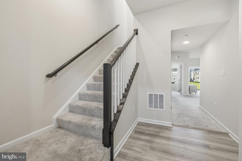 1042 Highpoint Trl, Laurel, MD 20707