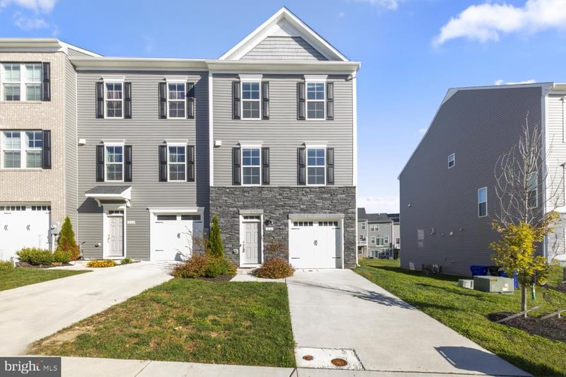 1042 Highpoint Trl, Laurel, MD 20707