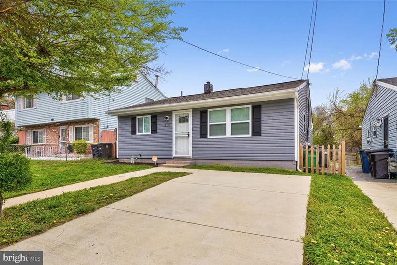 316 Carmody Hills Dr, Capitol Heights, MD 20743