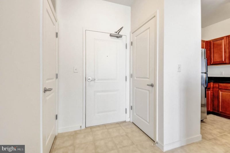 6506 America Blvd #801, Hyattsville, MD 20782