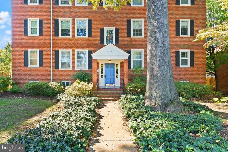 2938 S Columbus St #A1, Arlington, VA 22206