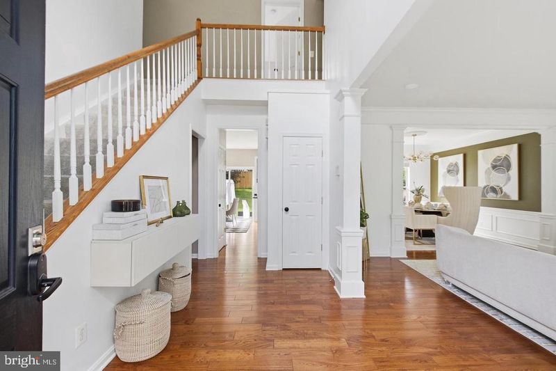 5880 Moonbeam Dr, Woodbridge, VA 22193
