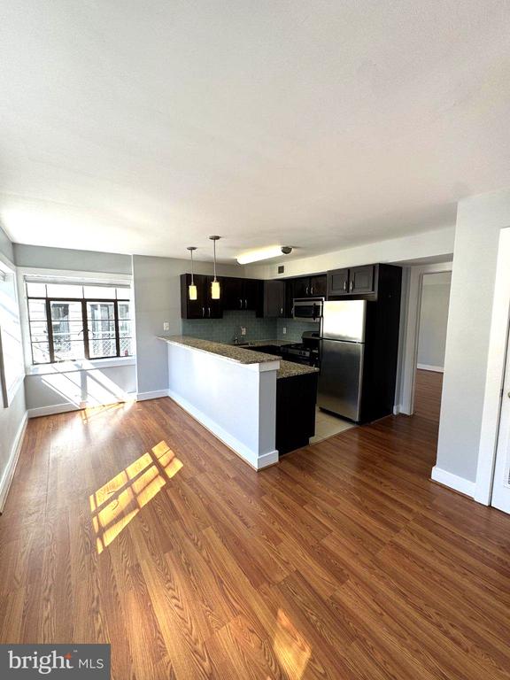 2911 Newark St NW, Washington, DC 20008