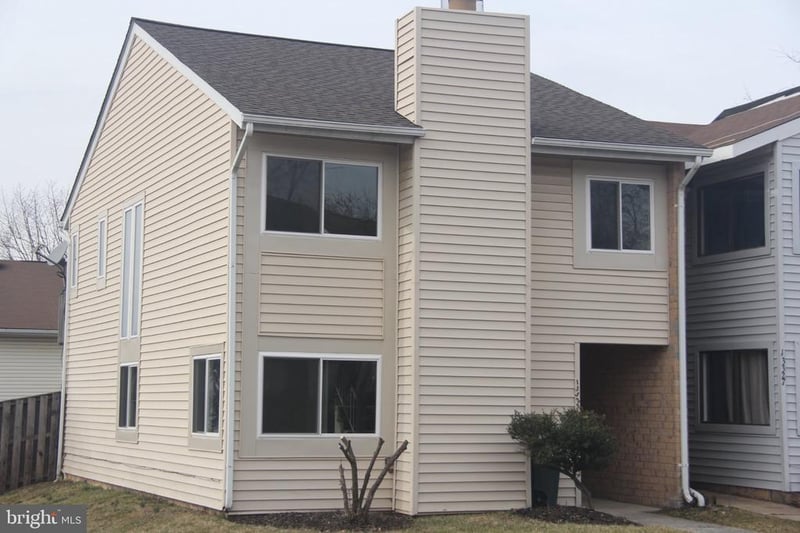 13325 Preuit Pl, Herndon, VA 20170