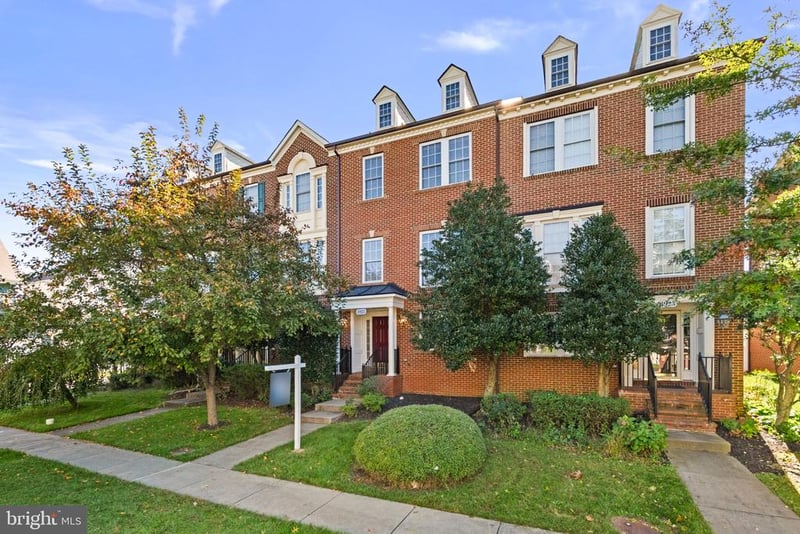 3925 Shawfield Ln, Frederick, MD 21704