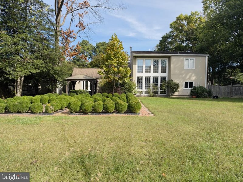 3709 Colonial Ave, Alexandria, VA 22309