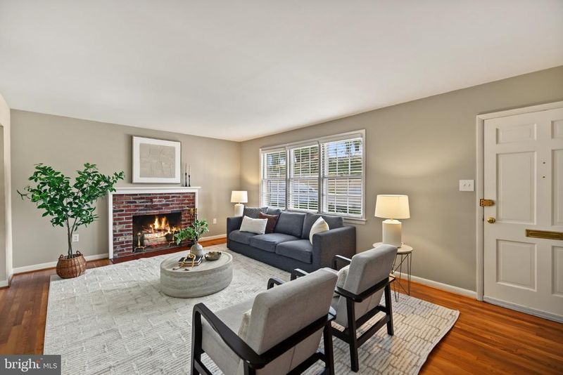 3010 S Hill St, Arlington, VA 22202