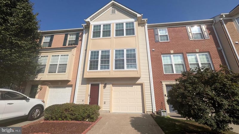 9233 Jessica Dr, Manassas Park, VA 20111