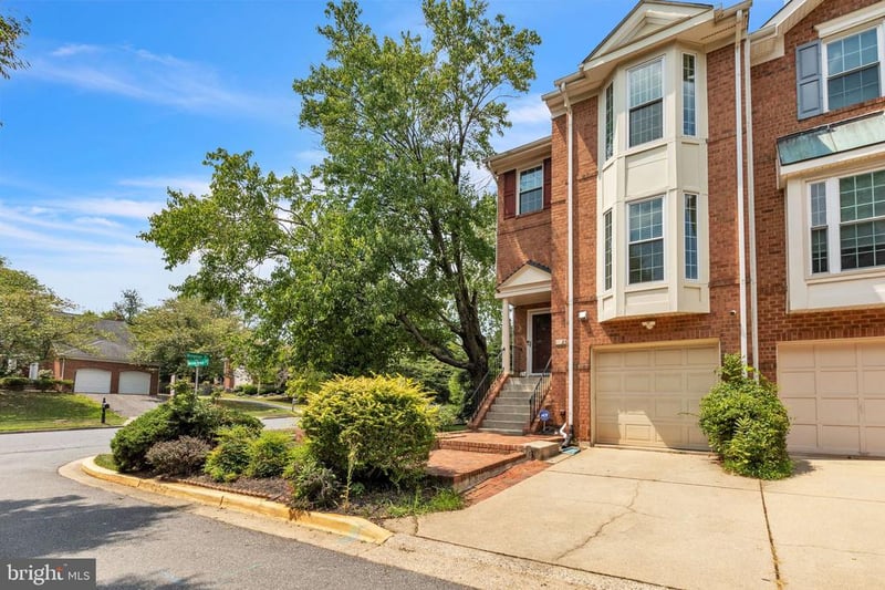 25 Morning Breeze Ct, Silver Spring, MD 20904