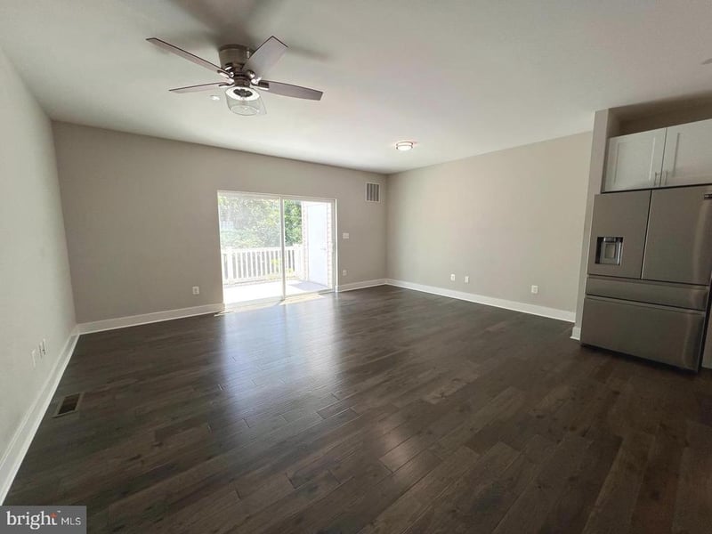 7719 Lexington Ct, Glen Burnie, MD 21061