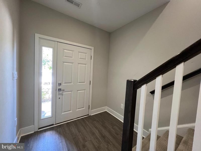 7719 Lexington Ct, Glen Burnie, MD 21061