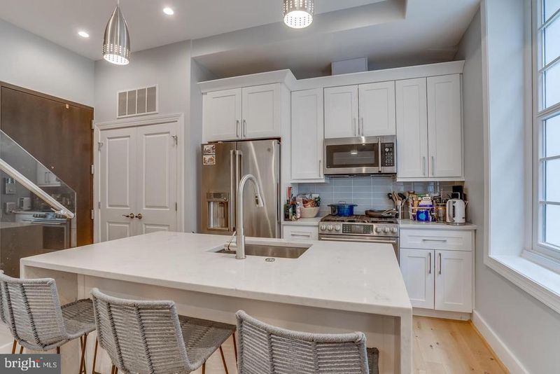 625 Park Rd NW #109, Washington, DC 20010