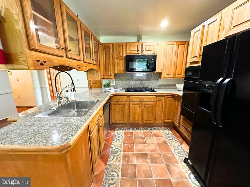 6312 Old Dominion Dr, Mclean, VA 22101