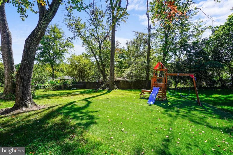 4607 Picot Rd, Alexandria, VA 22310
