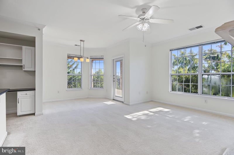12921 Centre Park Cir #405, Herndon, VA 20171