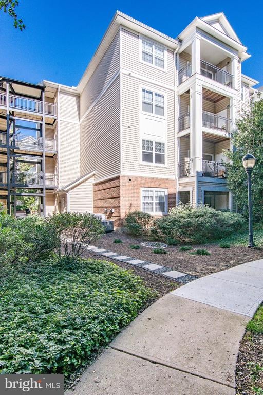 12921 Centre Park Cir #405, Herndon, VA 20171