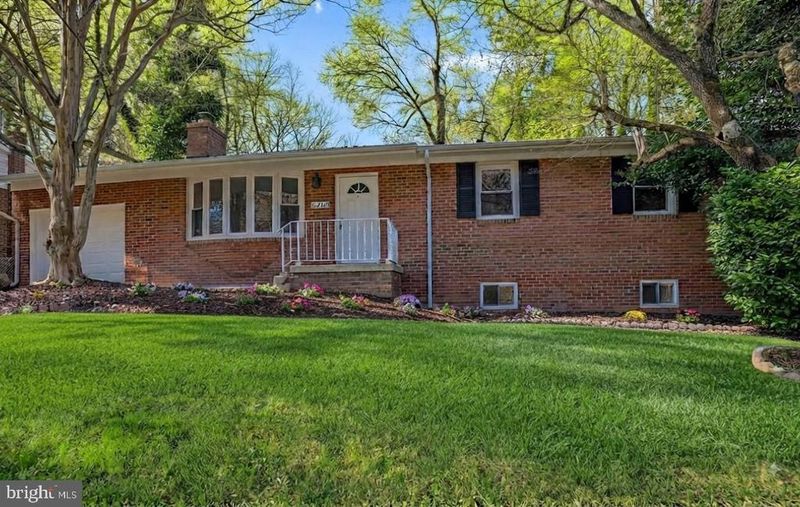 8209 Rosaryville Rd, Upper Marlboro, MD 20772