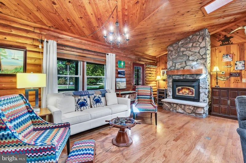 3 Cabin Point Dr, Montross, VA 22520