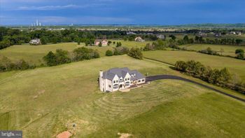 15028 Merritt Farm Ln, Leesburg, VA 20176