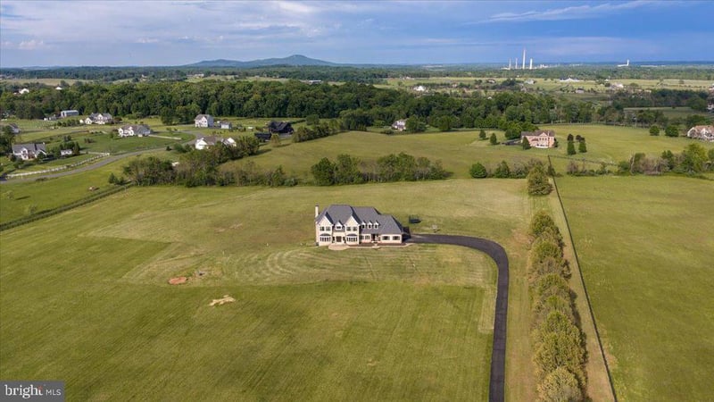 15028 Merritt Farm Ln, Leesburg, VA 20176