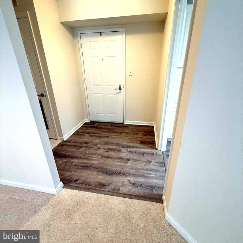 14809 Pennfield Cir #309, Silver Spring, MD 20906