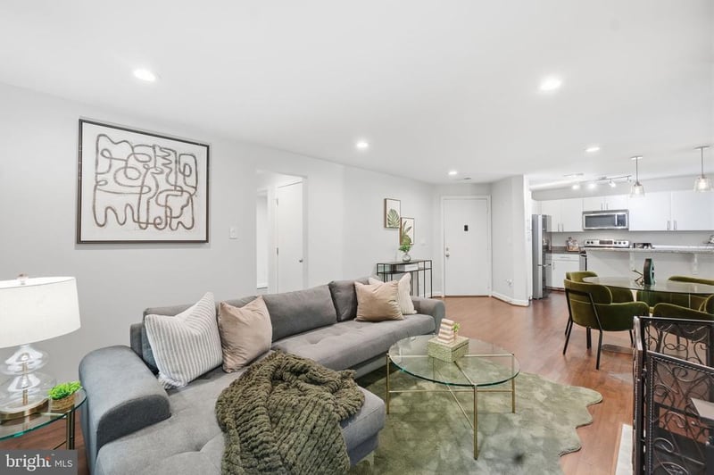 11725 Summerchase Cir #C, Reston, VA 20194