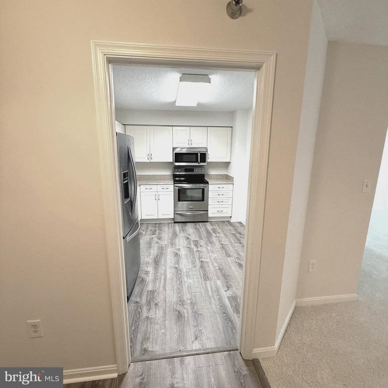14809 Pennfield Cir #309, Silver Spring, MD 20906