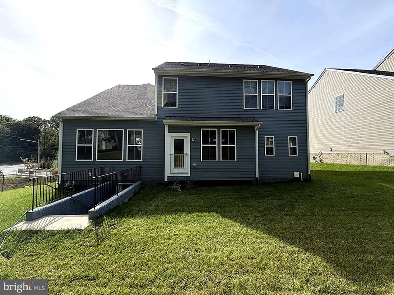 9428 Deschamp Ct, Manassas, VA 20112