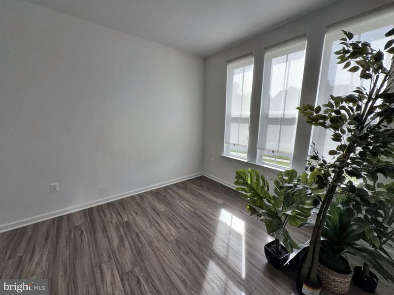 9428 Deschamp Ct, Manassas, VA 20112