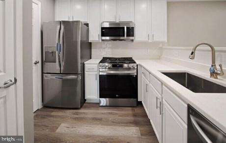 6602 Lake Park Dr #202, Greenbelt, MD 20770