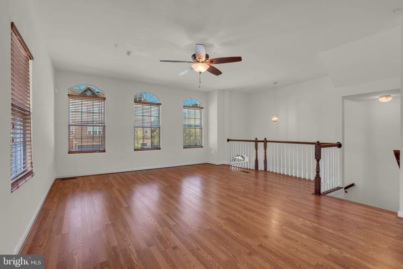 4934 Olympia Pl, Waldorf, MD 20602