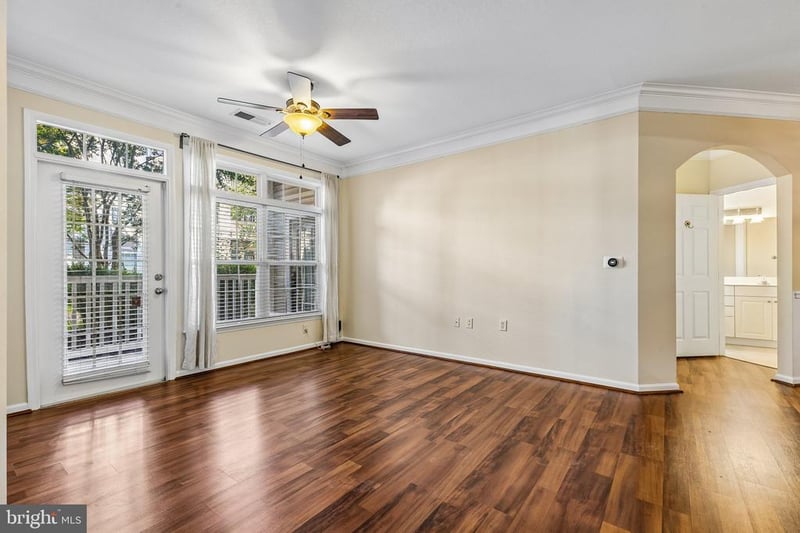 507 Sunset View Ter SE #104, Leesburg, VA 20175