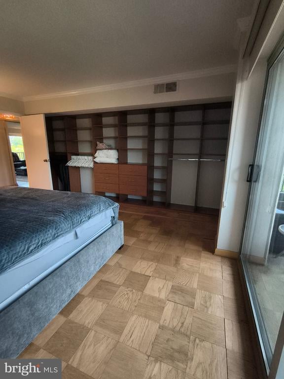 1300 Army Navy Dr #606, Arlington, VA 22202