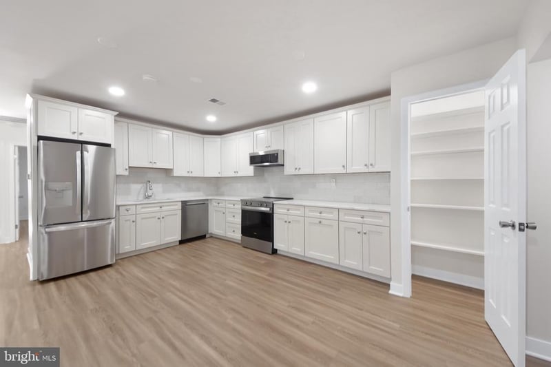 1746 Waldorf Ct, Crofton, MD 21114