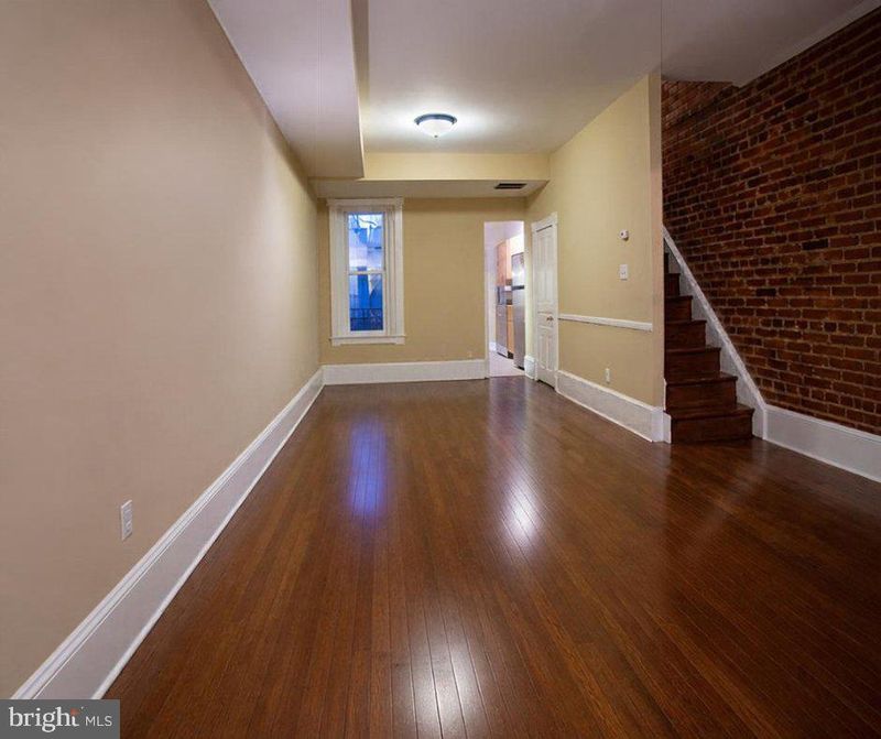240 14th St NE, Washington, DC 20002