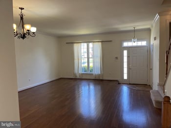 14118 Madrigal Dr, Woodbridge, VA 22193