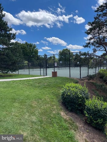 14118 Madrigal Dr, Woodbridge, VA 22193