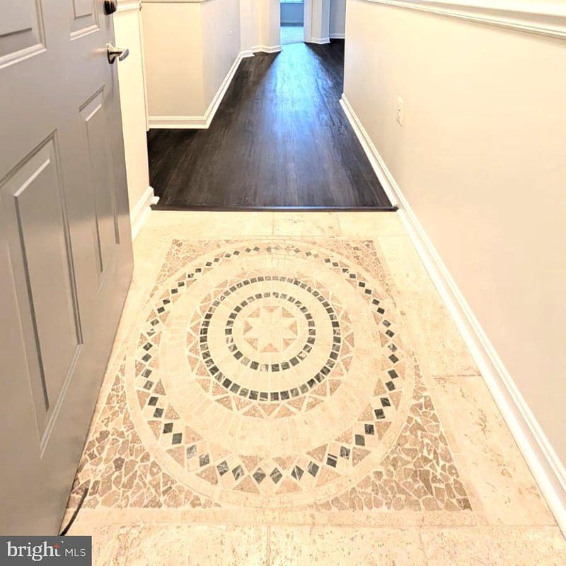 6481 Cheyenne Dr #203, Alexandria, VA 22312