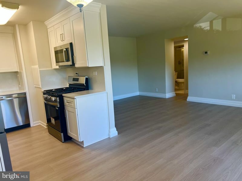 5831 Quantrell Ave #T-7, Alexandria, VA 22312