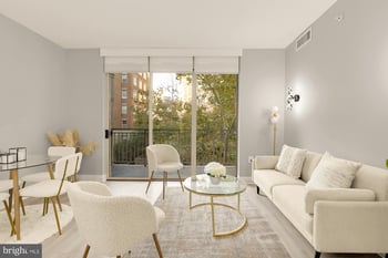 820 N Pollard St #210, Arlington, VA 22203