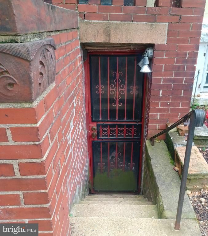 1254 Columbia Rd NW, Washington, DC 20009