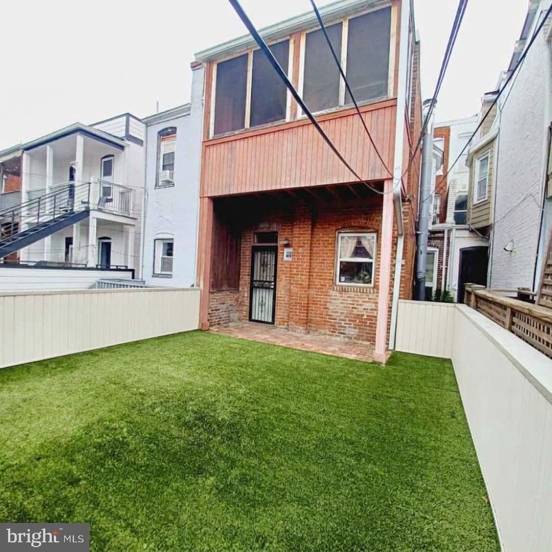 1254 Columbia Rd NW, Washington, DC 20009