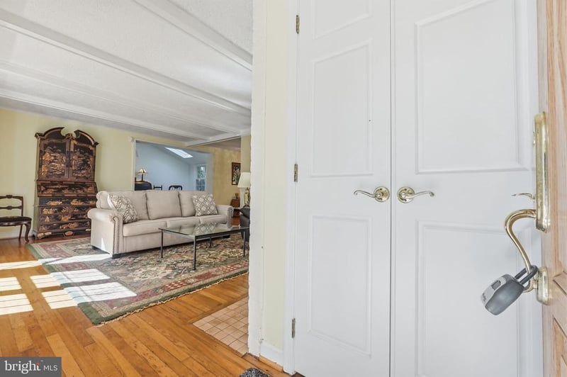 7717 Tauxemont Rd, Alexandria, VA 22308