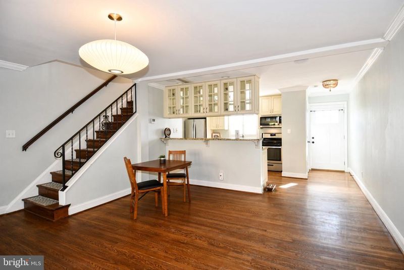 2908 Hickory St, Alexandria, VA 22305