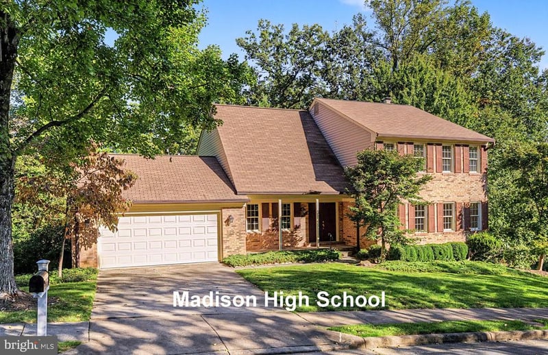 1640 Montmorency Dr, Vienna, VA 22182